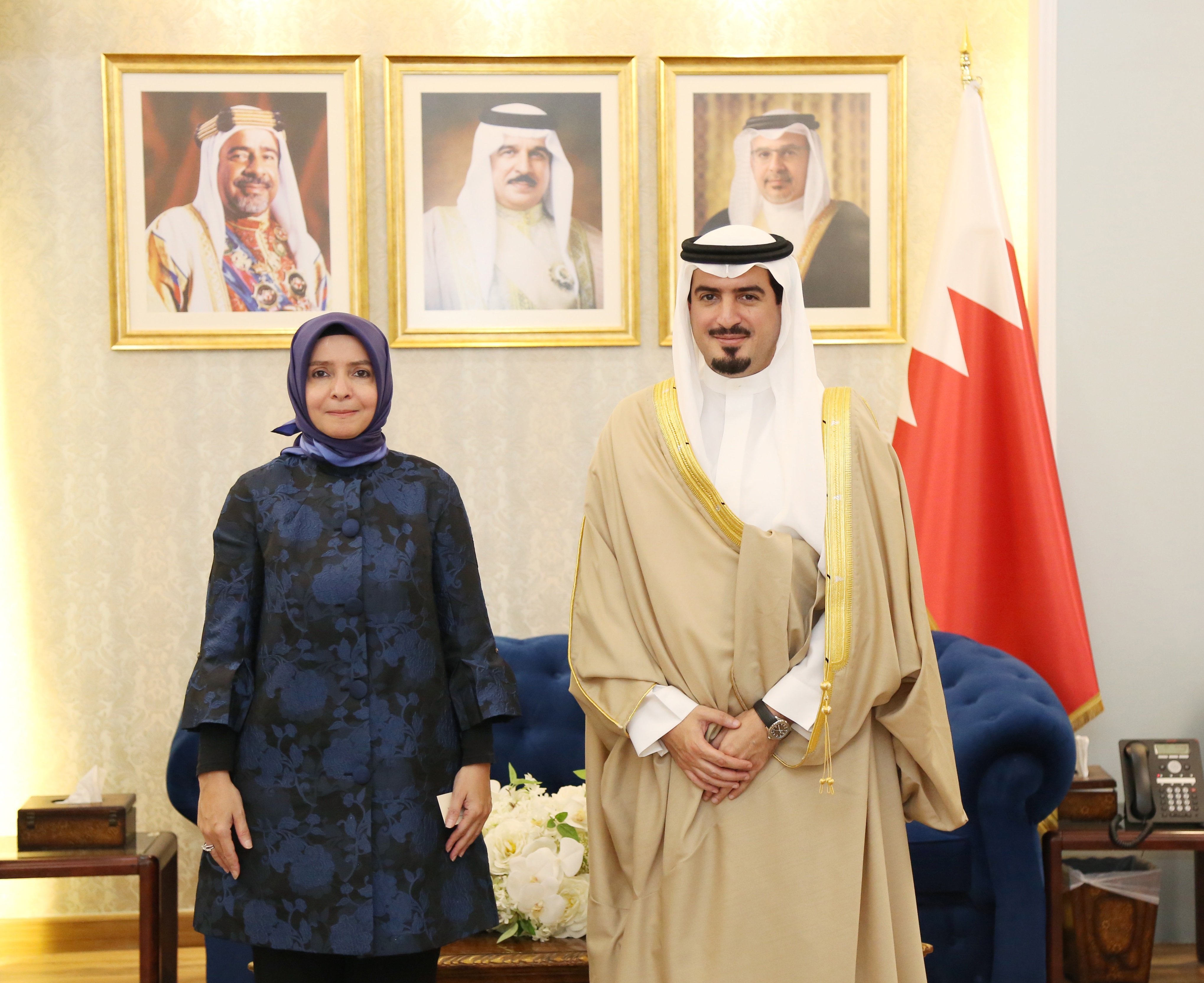 محافظ العاصمة يستقبل سفيرة الجمهورية التركية لدى مملكة البحرين<